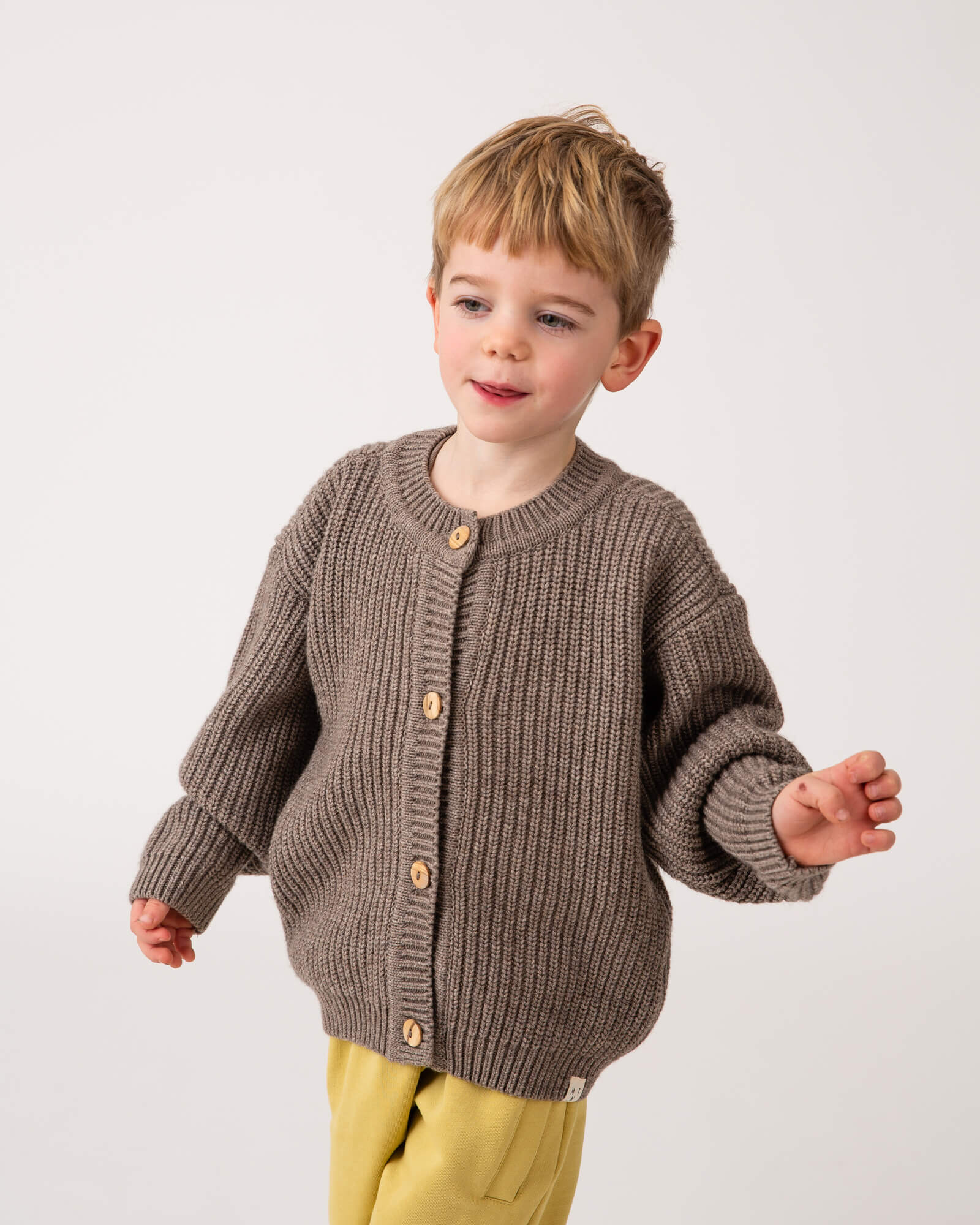 Round Neck Cardigan hare