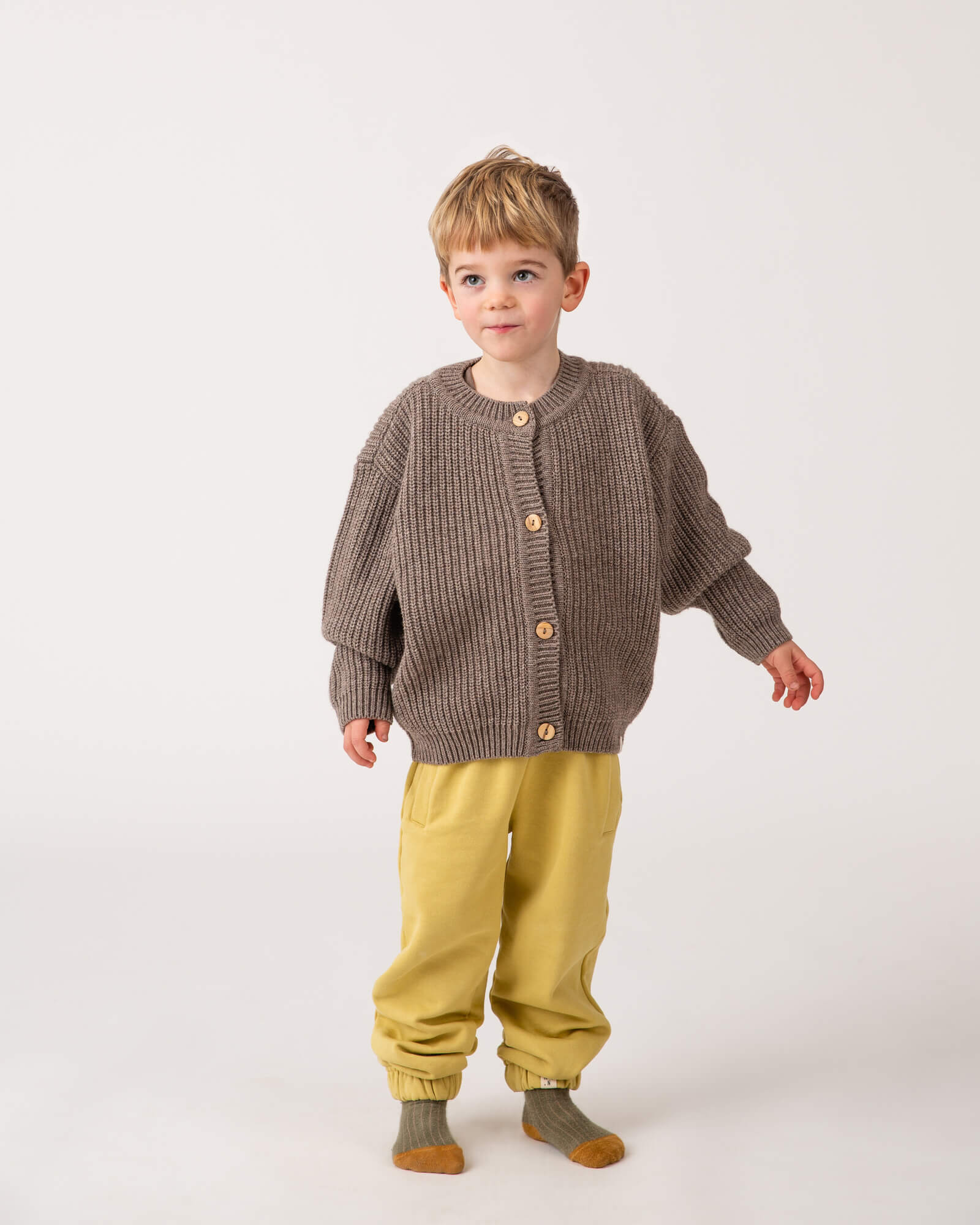 Round Neck Cardigan hare