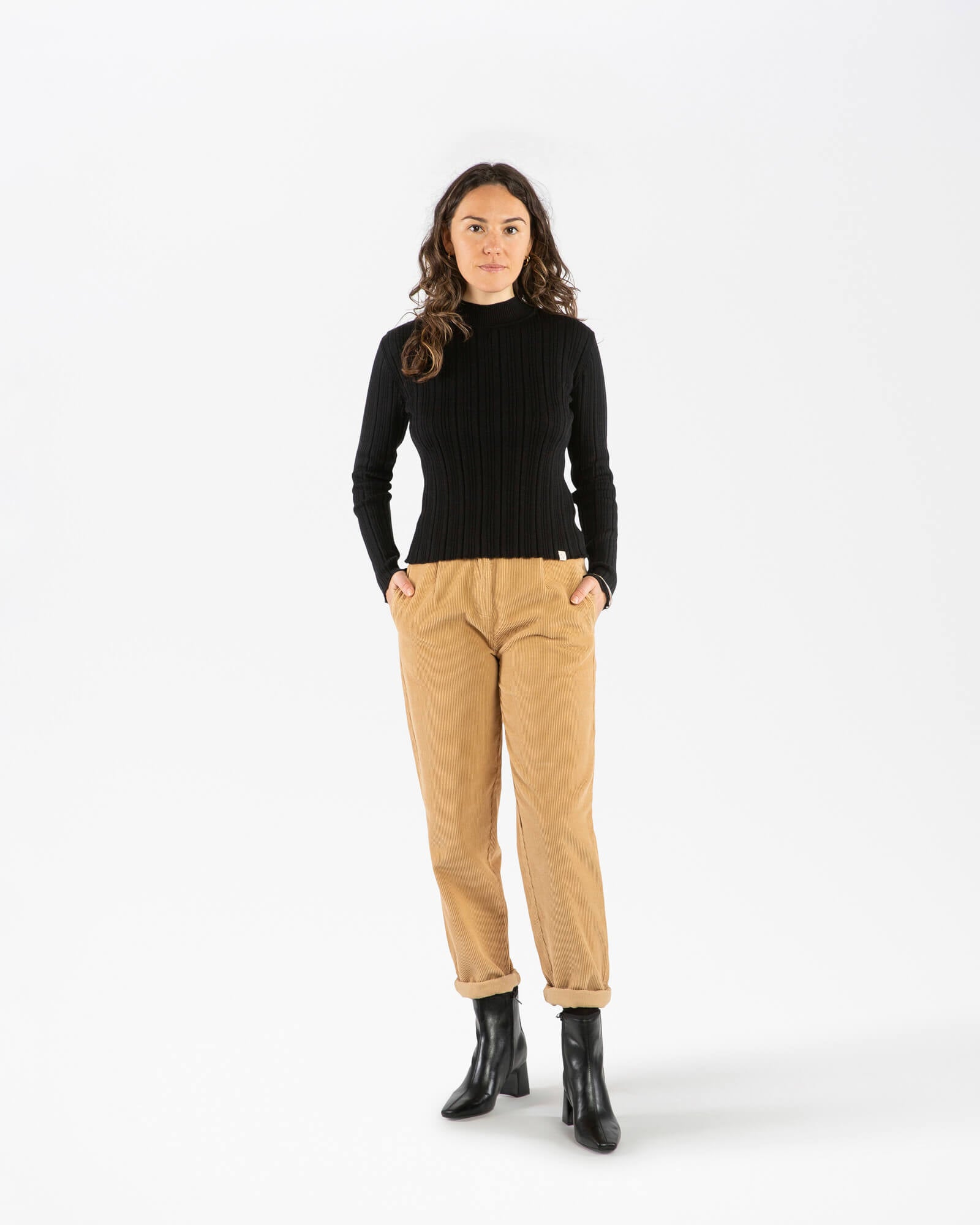 Ribbed Collared Longsleeve onyx