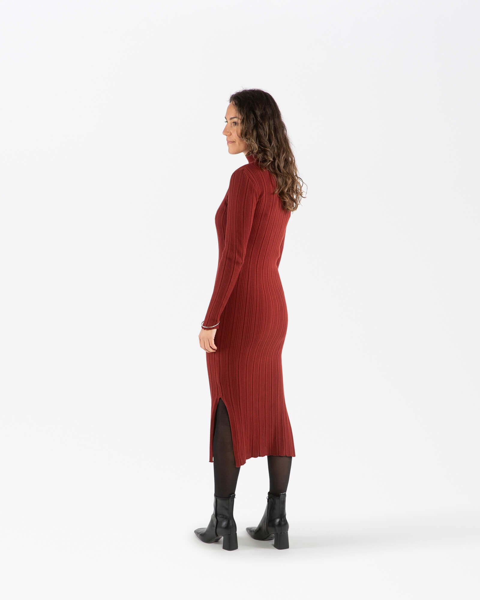 Ribbed Dress maroon