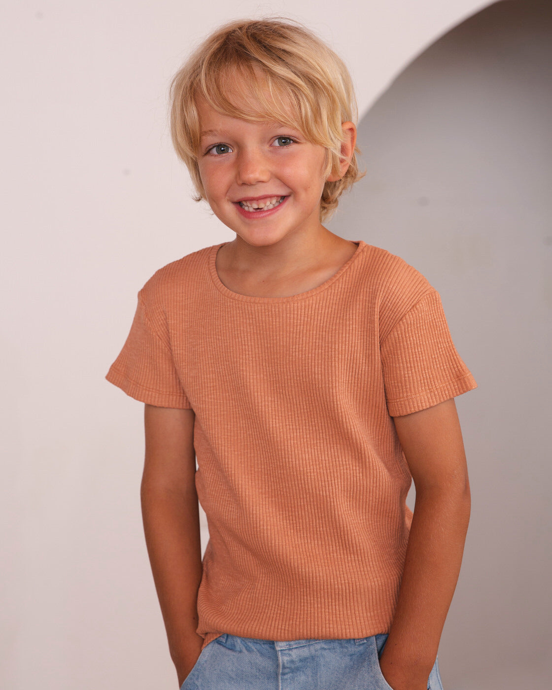 Rib Tee sandstone