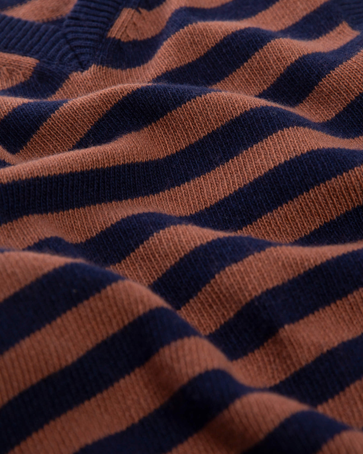 V-Neck Tank navy striped