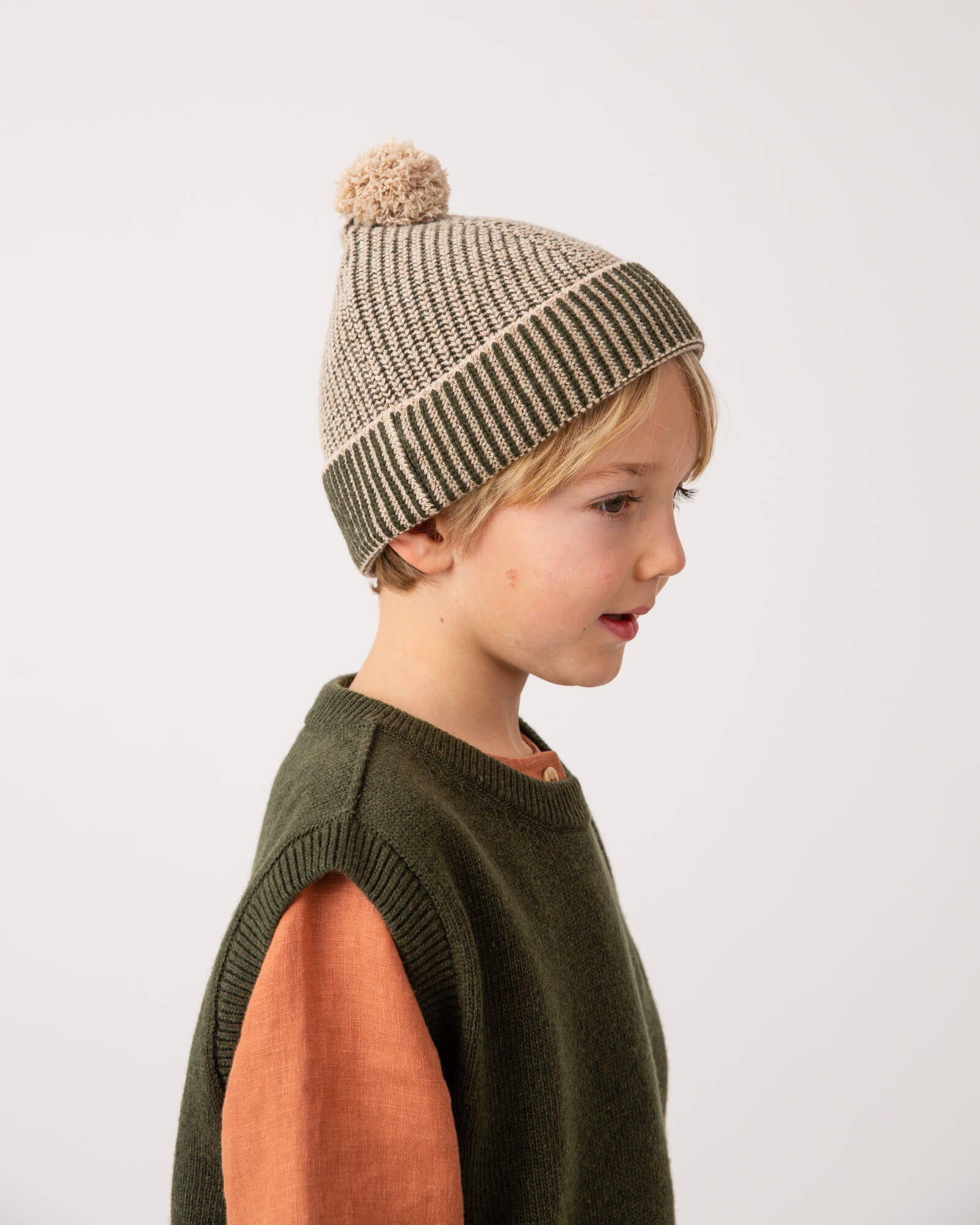 Pom Pom Beanie loden green