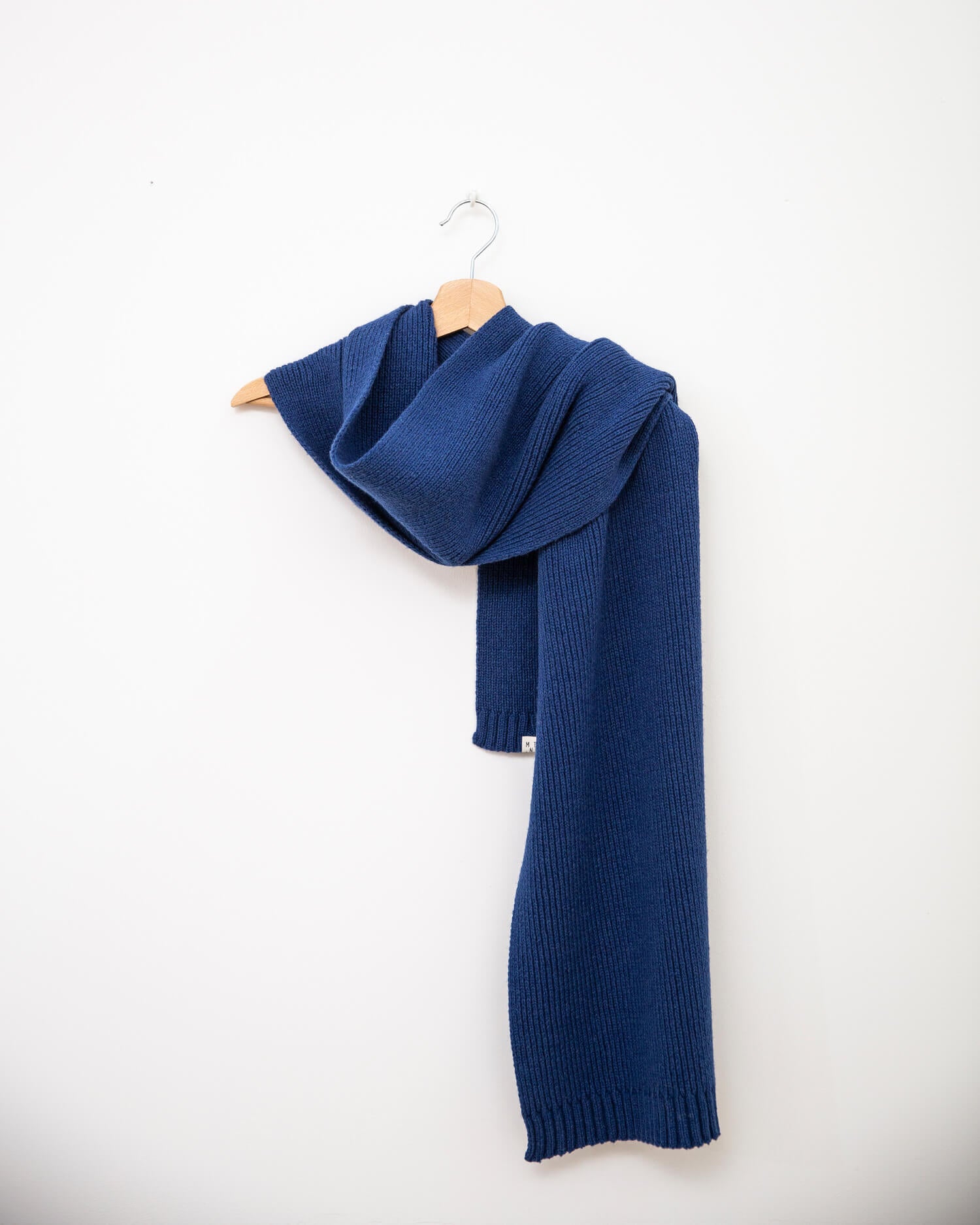 Knit Scarf royal blue